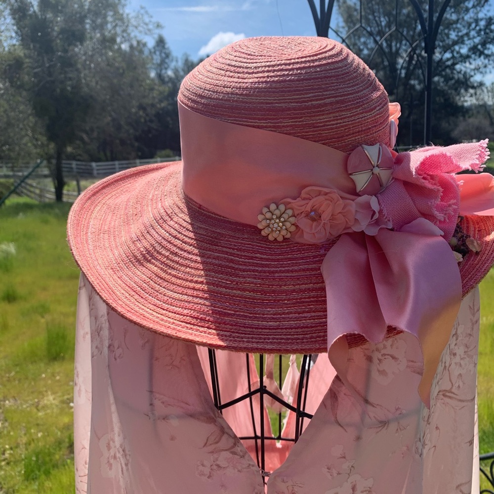 Kreativekristen upcycled Pink wide brim straw Hat with Floral Accents,HP25 - Picture 2 of 8